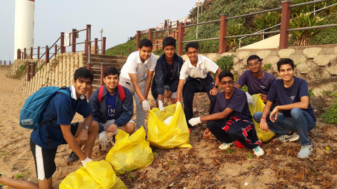 Grade 11 Environmental Club Takes Part in International Coastal Clean Up